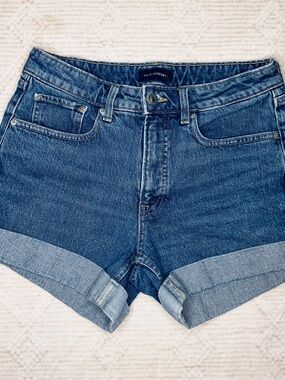 Free Assembly medium wash high rise denim 4” cuffed jean shorts size 8
